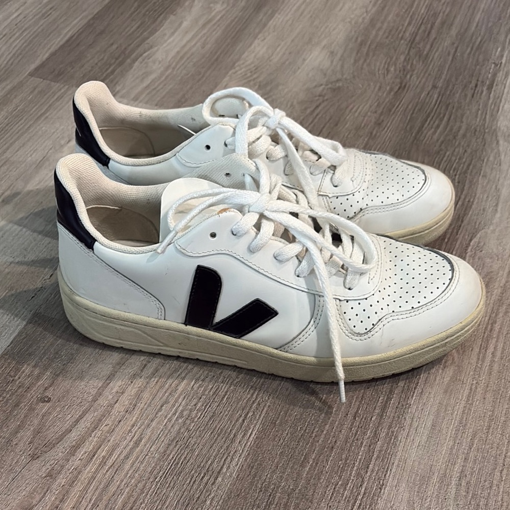 Veja White and Black Casual Sneakers - Picture 3 of 12